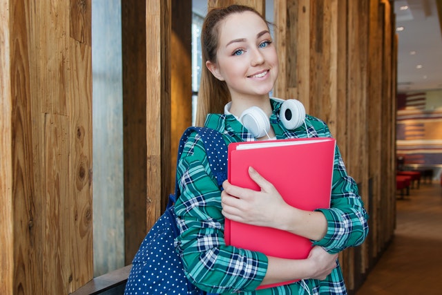 How to Sell Used College Textbooks